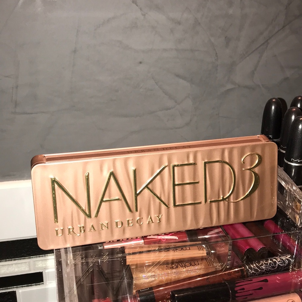 Naked 3 palette